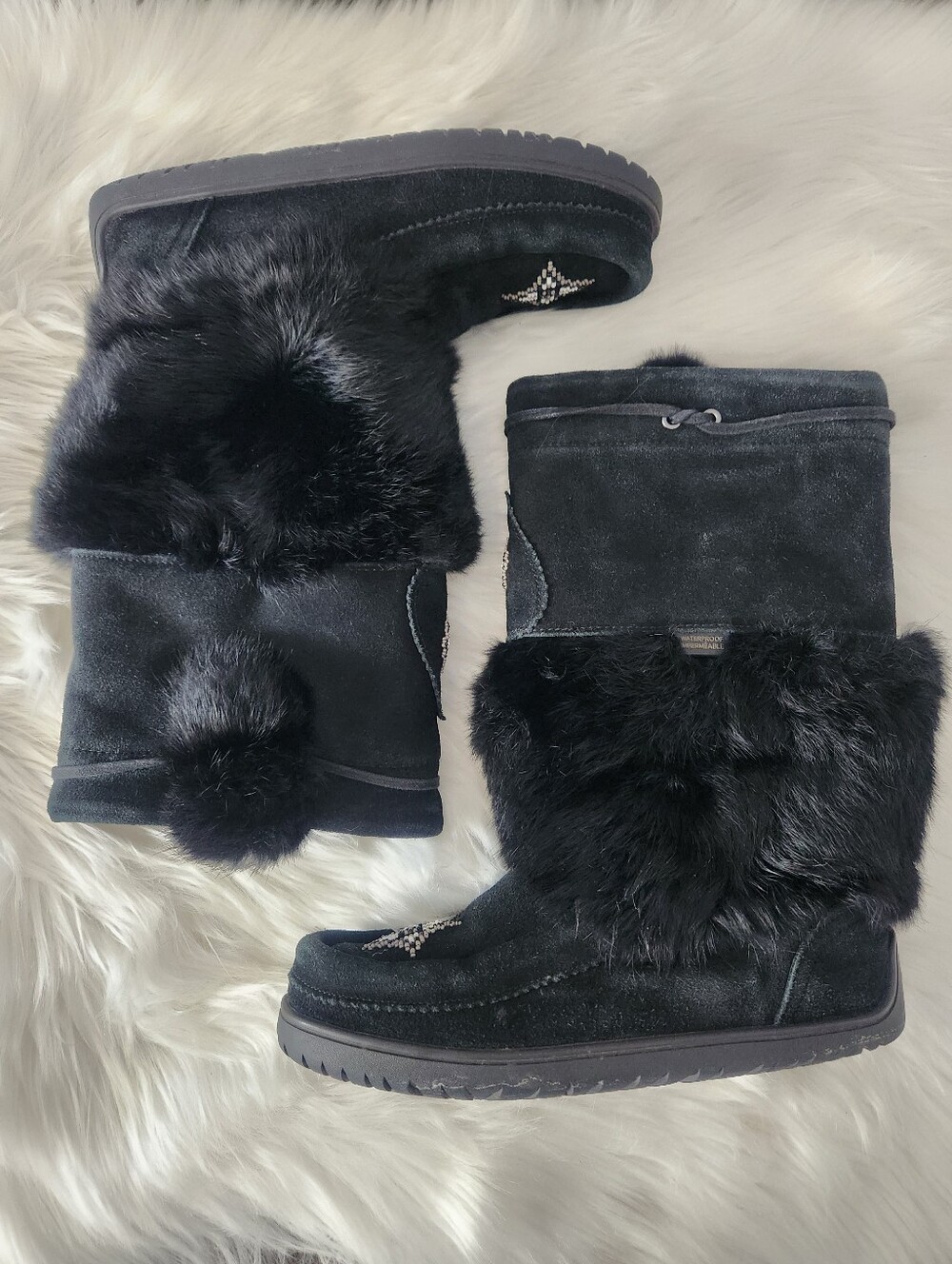 Manitobah Mukluks Snowy Owl Boots - Picture 3 of 12